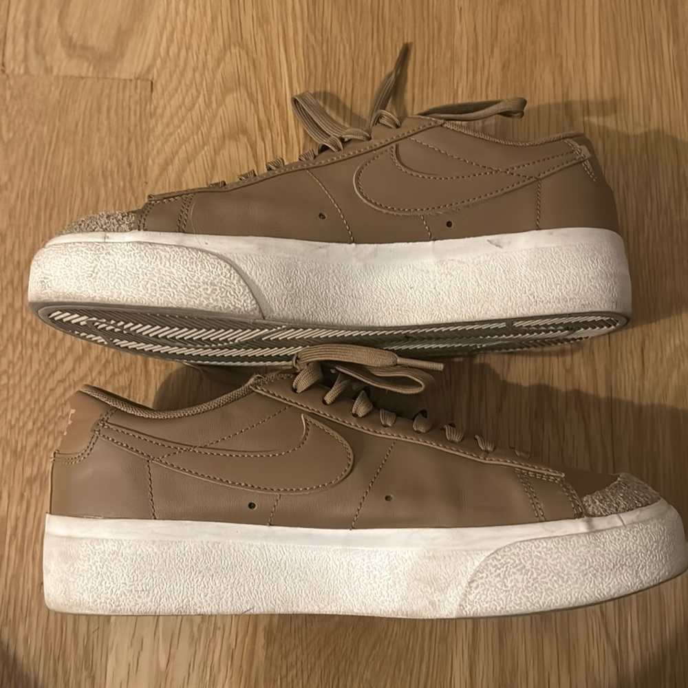 Nike Low Blazer platform sneakers